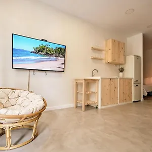  Apartment Donna Spain