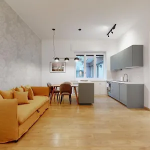  Apartment Sahi - Dei Dell'olimpo Porta Romana Italy